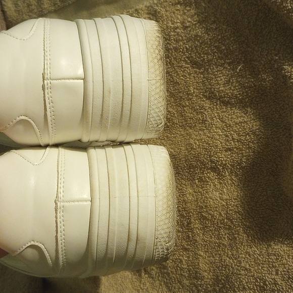 Candies Women's Retro Y2K Look White Chunky Platform Sneaker Size 8.5 w/out Box - Picture 4 of 8